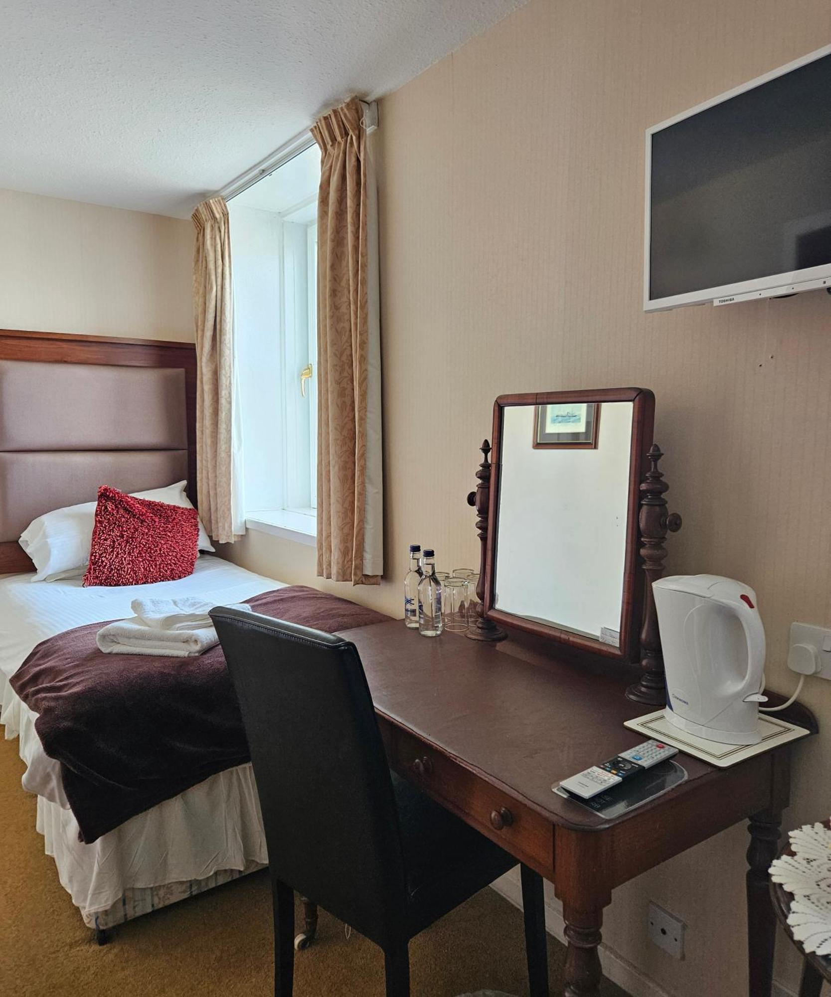 Station Hotel Portsoy Zewnętrze zdjęcie